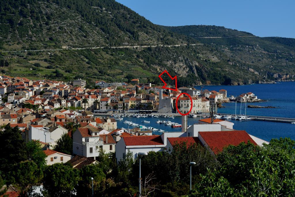 Apartment Riva 5 Komiža Εξωτερικό φωτογραφία