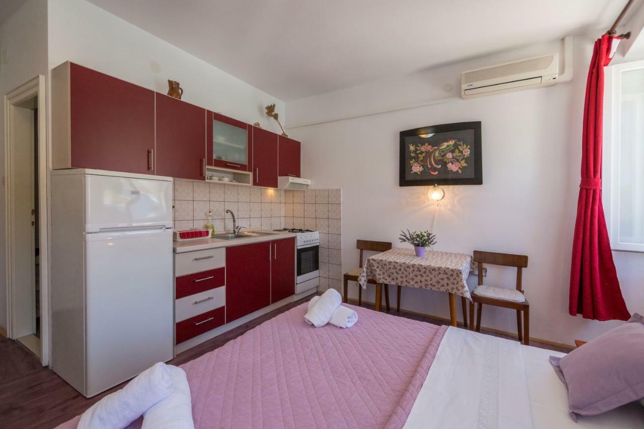 Apartment Riva 5 Komiža Εξωτερικό φωτογραφία
